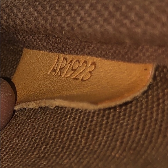 Authentic fringe Louis Vuitton saumur 30 - Picture 4 of 10